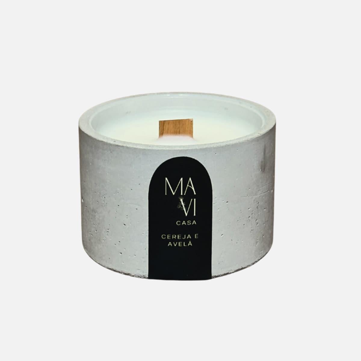 Vela vegetal Cereja e Avelã 70g com pavio de madeira em pote de concreto