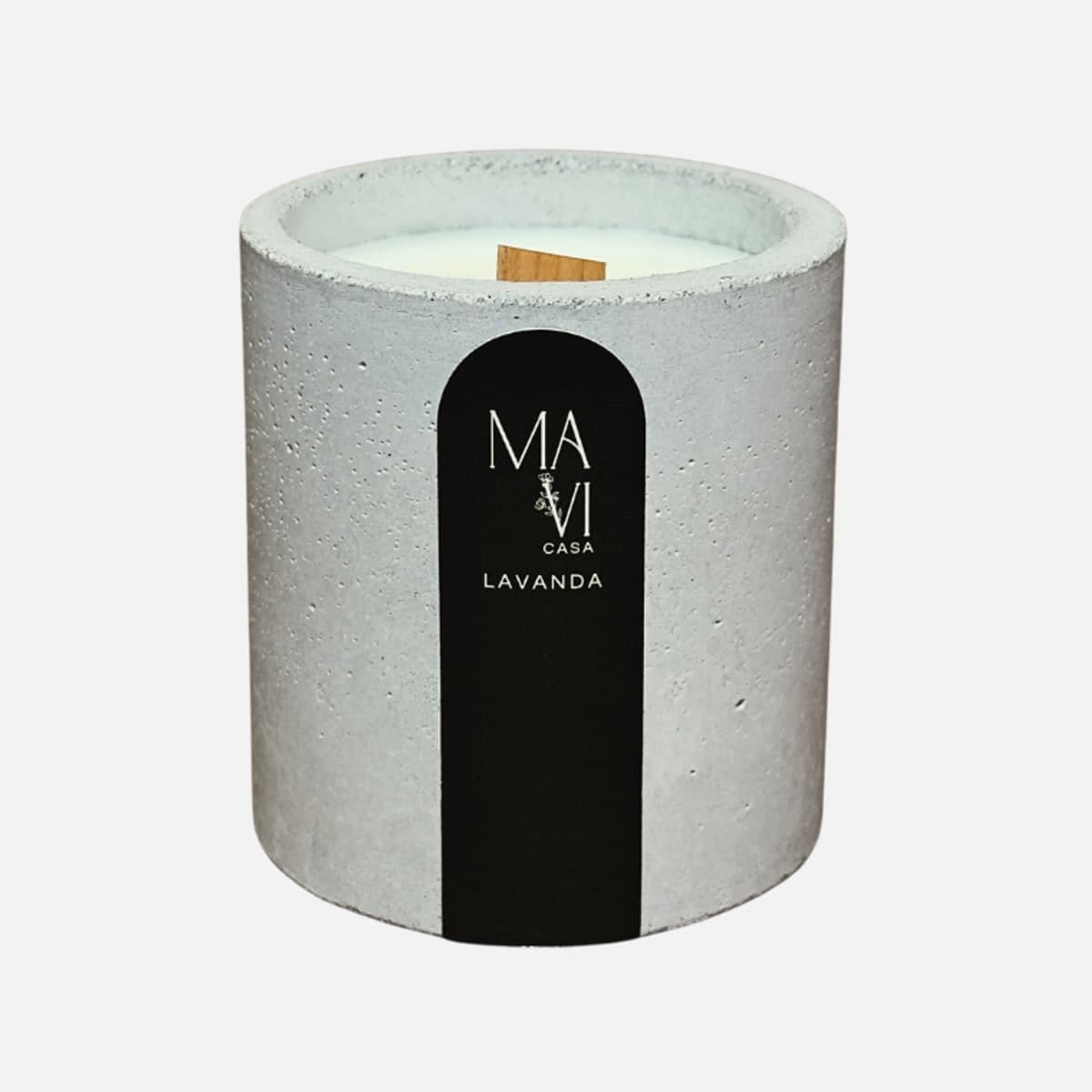 Vela vegetal Lavanda em pote de concreto com rótulo preto Mavi Casa